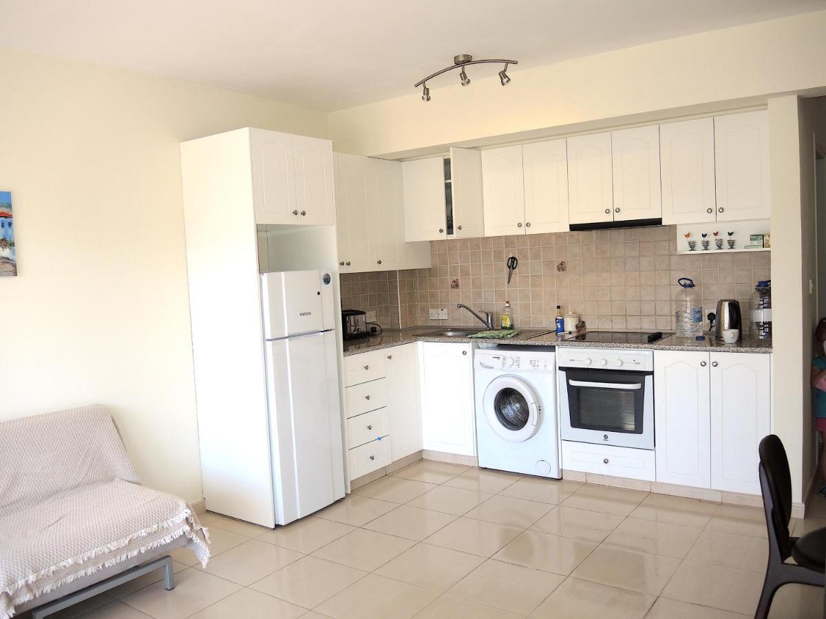 Отдыхайте С Удовольствием Paphos Exteriör bild